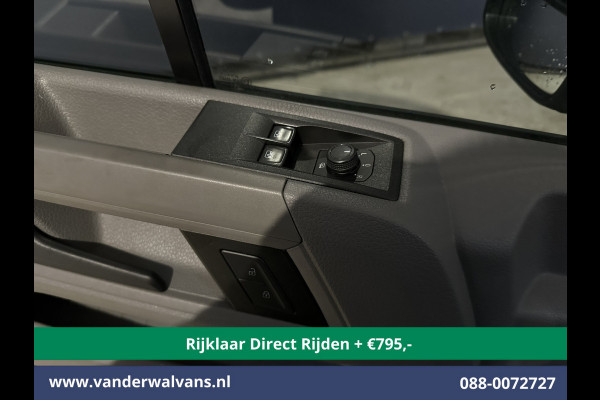 Volkswagen Crafter 2.0 TDI 141pk L3H3 L2H2 Euro6 *Rijklaar Direct Rijden* Airco | Massagestoel | Camera | Apple Carplay | Cruisecontrol Android Auto, Chauffeursstoel