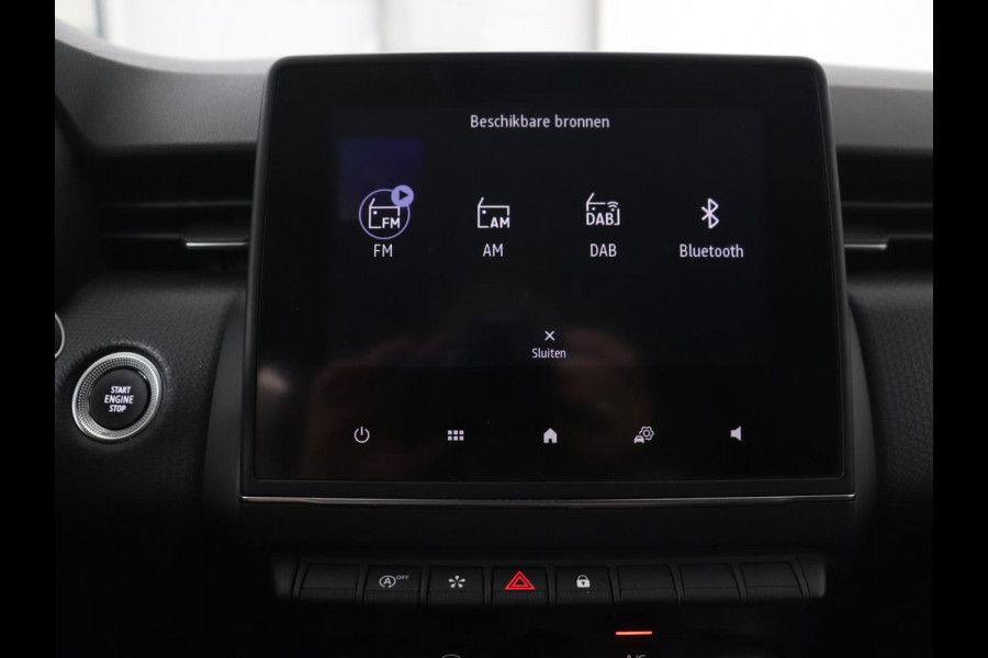 Renault Clio 1.0 TCe Intens | Navigatie | Carplay | Camera | Climate control | Full LED | Half leder | Keyless | Cruise control | Parkeerhulp