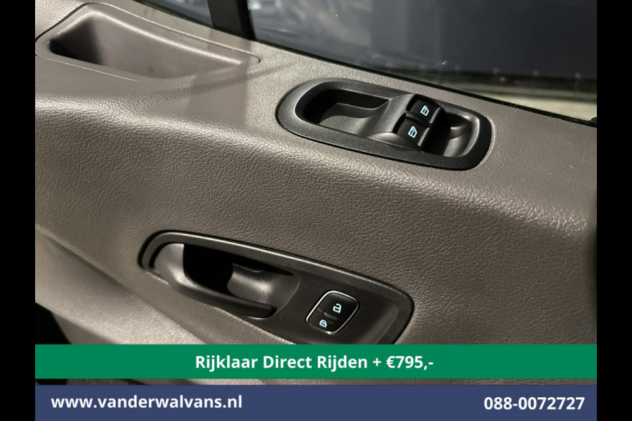 Ford Transit 2.0 TDCI 130pk L3H2 Euro6 *Rijklaar Direct Rijden* Airco | Camera | Navigatie | Cruisecontrol | Stoelverwarming Verwarmde voorruit, Parkeersensoren, Elektrisch verstelbare bestuurdersstoel, Bijrijdersbank