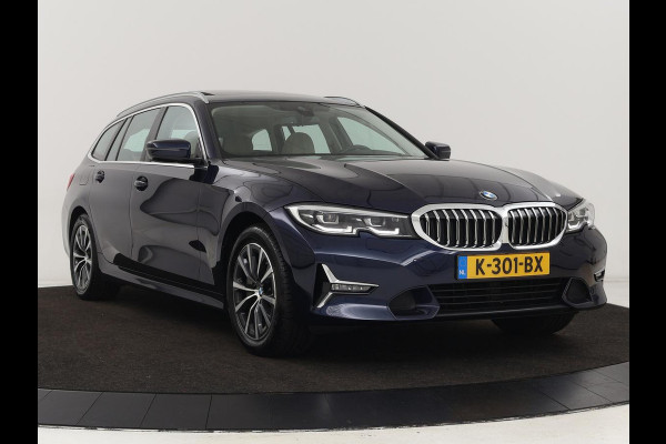 BMW 3-serie 330e eDrive Luxury Line | Panoramadak | Leder | Trekhaak | Stoelverwarming | Carplay | Sportstoelen | Live Cockpit | Parkeerhulp