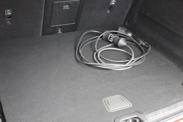 Volvo XC60 2.0 T8 Plug-in hybrid AWD Core Bright | Elek. Trekhaak | Panoramadak |