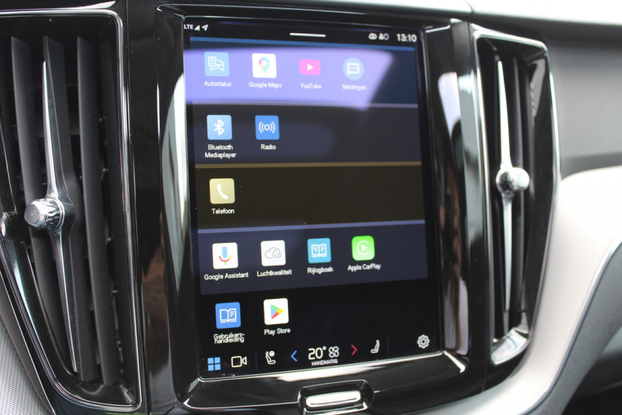 Volvo XC60 2.0 T8 Plug-in hybrid AWD Core Bright | Elek. Trekhaak | Panoramadak |