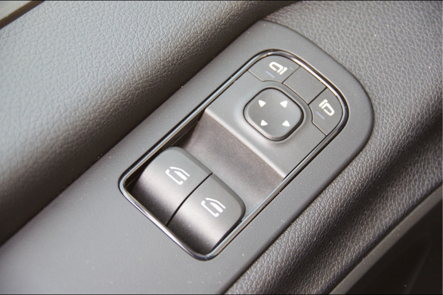 Mercedes-Benz Sprinter 519 1.9 CDI BAKWAGEN LAADKLEP, DUBBELLUCHT, ZIJDEUR, AUT. CAMERA, NAVI, CLIMA, CARPLAY
