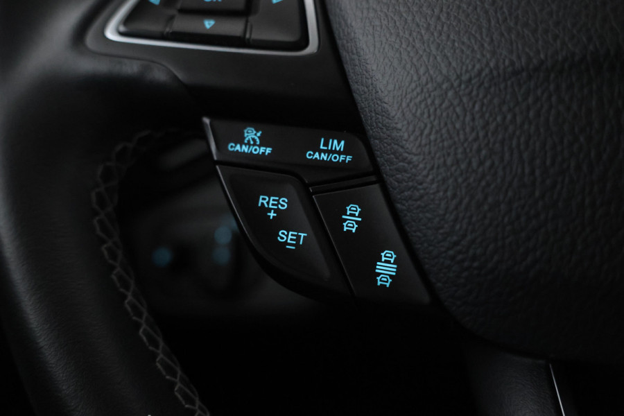 Ford Kuga 1.5 EcoBoost Vignale Leer, Stoelverwarming, Automaat, Camera, Trekhaak!