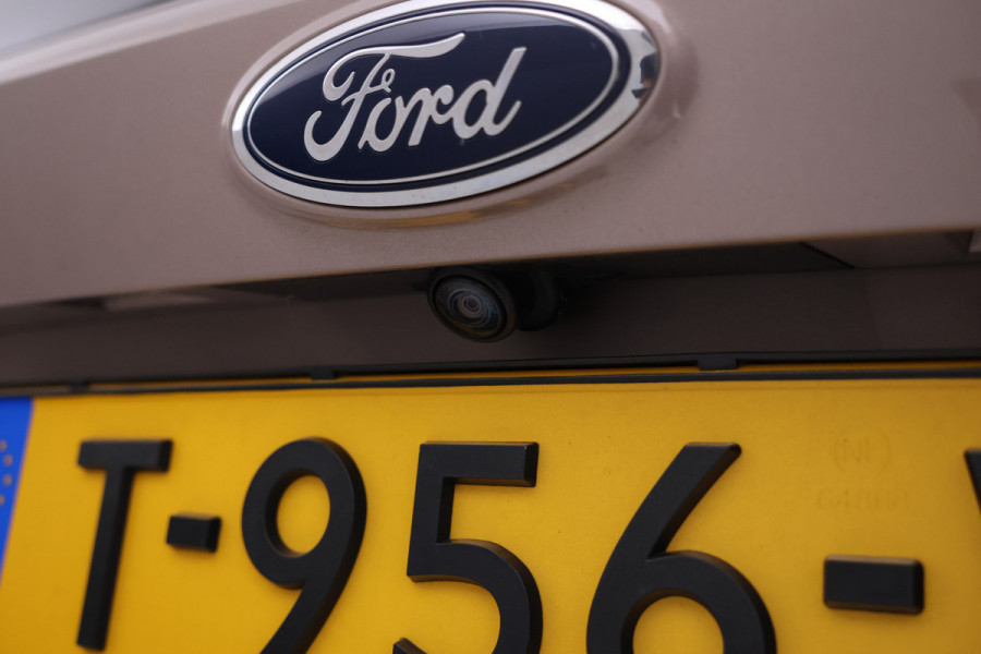 Ford Kuga 1.5 EcoBoost Vignale Leer, Stoelverwarming, Automaat, Camera, Trekhaak!