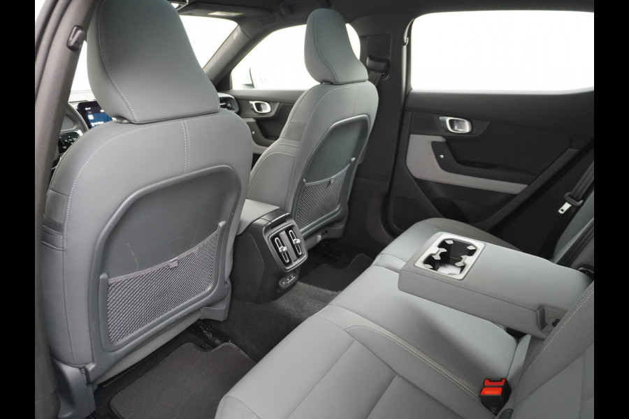Polestar 2 Long Range 78 kWh Pano-Dak 20" Sleutelloos(Telefoon-sleutel) Adaptive-Cruise Carplay Android 360-Camera Elektr.stoelen+Geheugen  Phone-Connect.Stoel-Verwarmd 1500kg-trekvermogen OnePedal drive Licht+Zichtpakket 55.000 nieuw!! EBD RemAssist Virtual-Cockpit digiDash Uitparkeer waarschuwing Botswaarsc.syst. Autonoom-Rem Noodrem ESP TCS Hill-Assist Lane Assist Pre-Crash-Syst. Emergency-Call Keyless Ecc tot 150kw snell