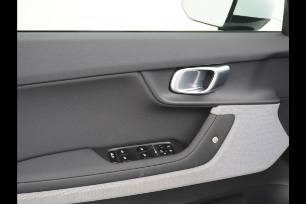 Polestar 2 Long Range 78 kWh Pano-Dak 20" Sleutelloos(Telefoon-sleutel) Adaptive-Cruise Carplay Android 360-Camera Elektr.stoelen+Geheugen  Phone-Connect.Stoel-Verwarmd 1500kg-trekvermogen OnePedal drive Licht+Zichtpakket 55.000 nieuw!! EBD RemAssist Virtual-Cockpit digiDash Uitparkeer waarschuwing Botswaarsc.syst. Autonoom-Rem Noodrem ESP TCS Hill-Assist Lane Assist Pre-Crash-Syst. Emergency-Call Keyless Ecc tot 150kw snell
