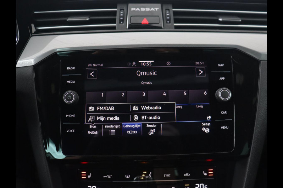 Volkswagen Passat 1.4 TSI PHEV GTE | Panoramadak | Stoelverwarming | Camera | Virtual Cockpit | Leder/Alcantara | Carplay | Matrix LED | Massage | Navigatie | Dodehoek detectie