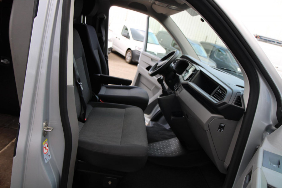 Volkswagen Transporter 2.0 TDI 110PK L2H1 / Imperiaal / Cruise / App connect / PDC / 3 zits
