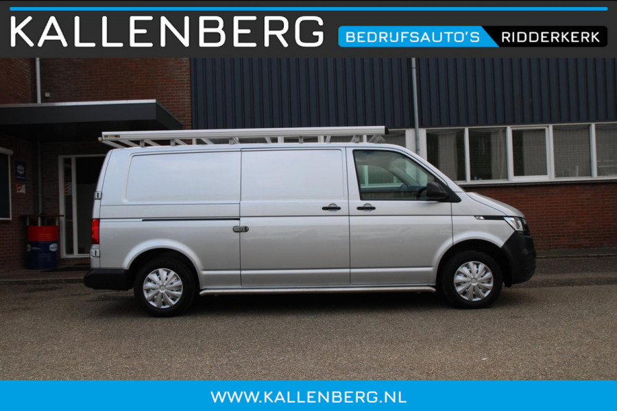 Volkswagen Transporter 2.0 TDI 110PK L2H1 / Imperiaal / Cruise / App connect / PDC / 3 zits