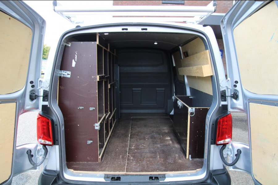 Volkswagen Transporter 2.0 TDI 110PK L2H1 / Imperiaal / Cruise / App connect / PDC / 3 zits