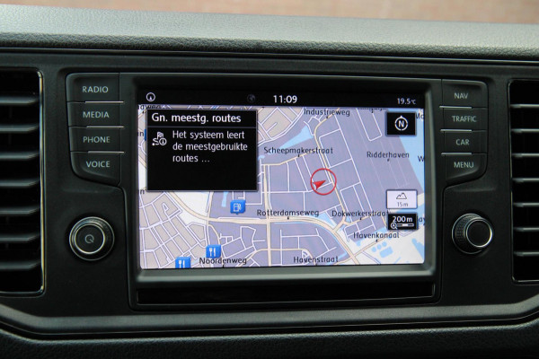 Volkswagen Crafter 35 2.0 TDI L3H2 / App connect / Gev. Stoel / Cruise / dealer onderhouden