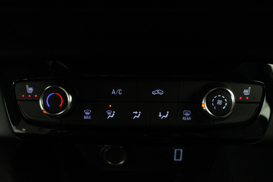 Opel Corsa 1.2 Edition |Stoel\Stuur verwarming|