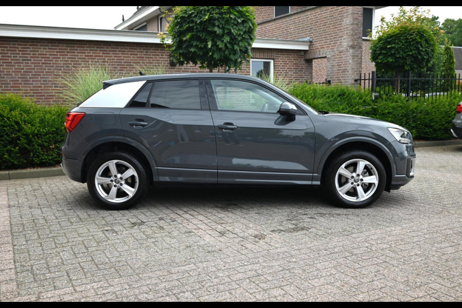 Audi Q2 35 TFSI CoD Sport Pro Line 150 PK Adaptive Keyless Camera LED 17''
