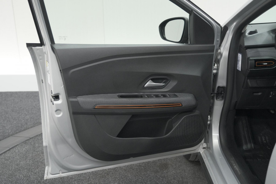 Dacia SANDERO Stepway TCe 90 Expression | Camera | Dodehoekdetectie | Navigatie | Apple Carplay