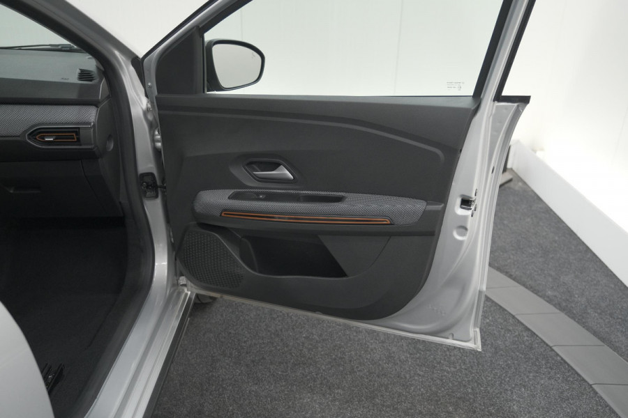 Dacia SANDERO Stepway TCe 90 Expression | Camera | Dodehoekdetectie | Navigatie | Apple Carplay