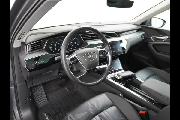 Audi e-tron Luchtvering Elektr.Leer+Memory+Verwarmd Pano-Dak Adap.Cruise Carplay LED Park-Assist PDC-a+V E-tron 20" Elektr.Achterklep 50 Qua Level-ride Actieve luidspreker E-Call Audi-Connect Keyless-go PTC SpoorAssist