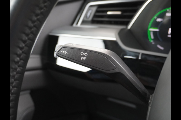 Audi e-tron Luchtvering Elektr.Leer+Memory+Verwarmd Pano-Dak Adap.Cruise Carplay LED Park-Assist PDC-a+V E-tron 20" Elektr.Achterklep 50 Qua Level-ride Actieve luidspreker E-Call Audi-Connect Keyless-go PTC SpoorAssist