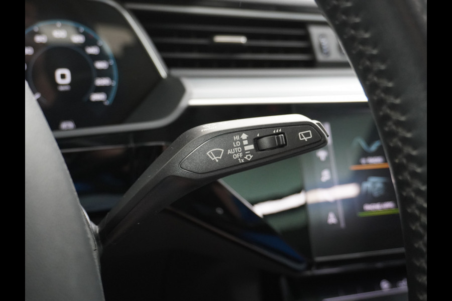 Audi e-tron Luchtvering Elektr.Leer+Memory+Verwarmd Pano-Dak Adap.Cruise Carplay LED Park-Assist PDC-a+V E-tron 20" Elektr.Achterklep 50 Qua Level-ride Actieve luidspreker E-Call Audi-Connect Keyless-go PTC SpoorAssist