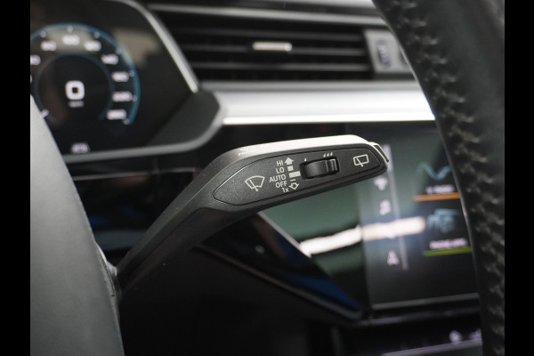 Audi e-tron Luchtvering Elektr.Leer+Memory+Verwarmd Pano-Dak Adap.Cruise Carplay LED Park-Assist PDC-a+V E-tron 20" Elektr.Achterklep 50 Qua Level-ride Actieve luidspreker E-Call Audi-Connect Keyless-go PTC SpoorAssist