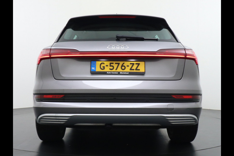 Audi e-tron Luchtvering Elektr.Leer+Memory+Verwarmd Pano-Dak Adap.Cruise Carplay LED Park-Assist PDC-a+V E-tron 20" Elektr.Achterklep 50 Qua Level-ride Actieve luidspreker E-Call Audi-Connect Keyless-go PTC SpoorAssist