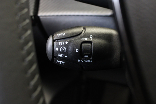 Peugeot 208 1.2 PureTech 75 Active |Carplay|