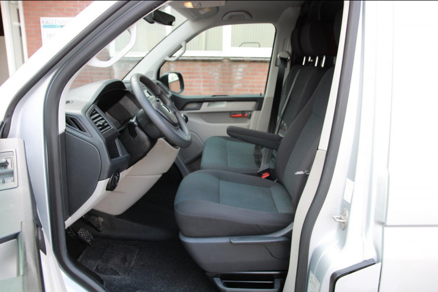 Volkswagen Transporter 2.0 TDI L2H1 Comfortline / Trekhaak / Imperiaal / Cruise / 3 zits