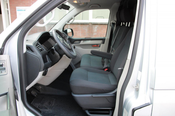 Volkswagen Transporter 2.0 TDI L2H1 Comfortline / Trekhaak / Imperiaal / Cruise / 3 zits