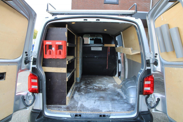 Volkswagen Transporter 2.0 TDI L2H1 Comfortline / Trekhaak / Imperiaal / Cruise / 3 zits