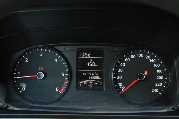 Volkswagen Transporter 2.0 TDI L2H1 Comfortline / Trekhaak / Imperiaal / Cruise / 3 zits