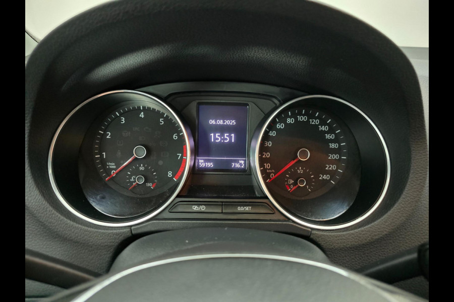 Volkswagen Polo Occasion 1.2 TSI Highline met carplay radio en sportieve look | Tweedehands Volkswagen Polo in zilvergrijs | Km's!