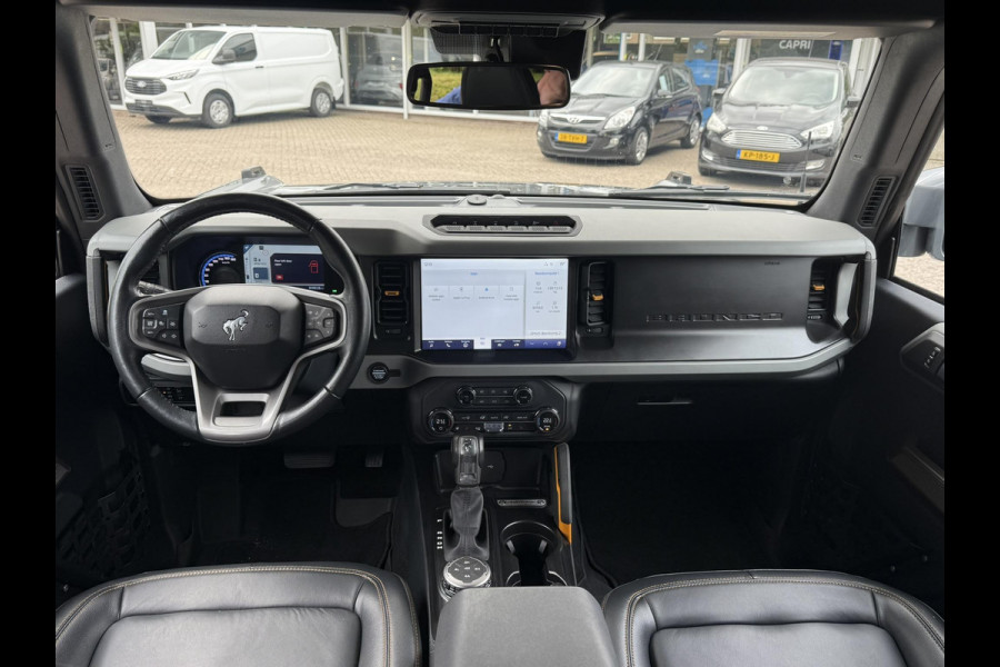 Ford Bronco 2.7 Badlands | V6 336PK | Carbonized Grey | Afneembare trekhaak | Grijs kenteken | Prijs ex. BTW | Speciale wielen en accessoires zie tekst | Ombouw grijs kenteken - 2 zitplaatsen