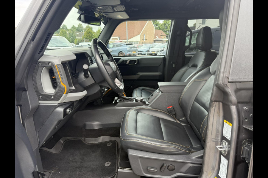 Ford Bronco 2.7 Badlands | V6 336PK | Carbonized Grey | Afneembare trekhaak | Grijs kenteken | Prijs ex. BTW | Speciale wielen en accessoires zie tekst | Ombouw grijs kenteken - 2 zitplaatsen