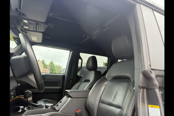Ford Bronco 2.7 Badlands | V6 336PK | Carbonized Grey | Afneembare trekhaak | Grijs kenteken | Prijs ex. BTW | Speciale wielen en accessoires zie tekst | Ombouw grijs kenteken - 2 zitplaatsen