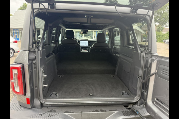Ford Bronco 2.7 Badlands | V6 336PK | Carbonized Grey | Afneembare trekhaak | Grijs kenteken | Prijs ex. BTW | Speciale wielen en accessoires zie tekst | Ombouw grijs kenteken - 2 zitplaatsen