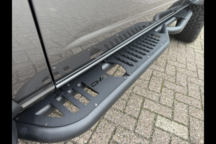 Ford Bronco 2.7 Badlands | V6 336PK | Carbonized Grey | Afneembare trekhaak | Grijs kenteken | Prijs ex. BTW | Speciale wielen en accessoires zie tekst | Ombouw grijs kenteken - 2 zitplaatsen