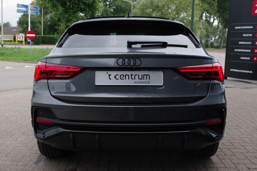 Audi Q3 Sportback 45 TFSI e 245 PK S-Line Edition PHEV, Schuif-Kanteldak, Cruise Control, Carplay, LED Koplampen
