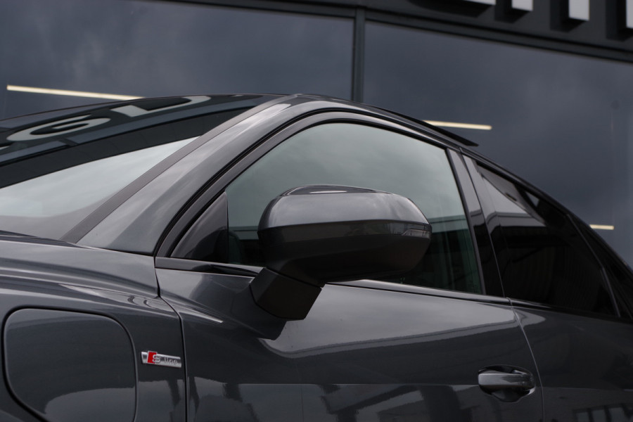 Audi Q3 Sportback 45 TFSI e 245 PK S-Line Edition PHEV, Schuif-Kanteldak, Cruise Control, Carplay, LED Koplampen