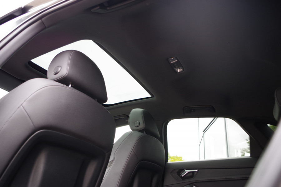 Audi Q3 Sportback 45 TFSI e 245 PK S-Line Edition PHEV, Schuif-Kanteldak, Cruise Control, Carplay, LED Koplampen