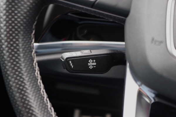 Audi Q3 Sportback 45 TFSI e 245 PK S-Line Edition PHEV, Schuif-Kanteldak, Cruise Control, Carplay, LED Koplampen
