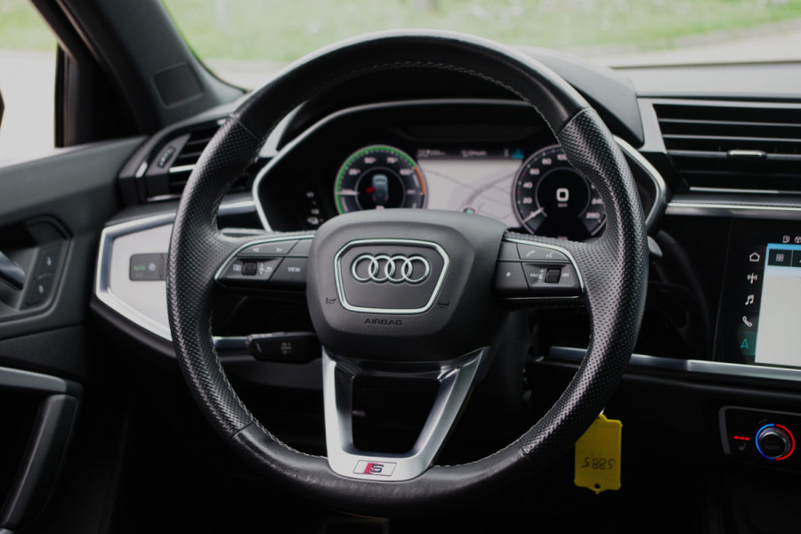 Audi Q3 Sportback 45 TFSI e 245 PK S-Line Edition PHEV, Schuif-Kanteldak, Cruise Control, Carplay, LED Koplampen