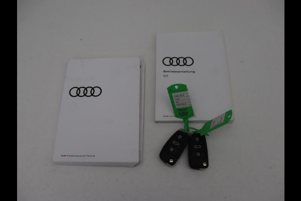 Audi Q3 35 TFSI S Line Pro Line S | Panoramadak | Stoelverwarming | Adaptive cruise | Carplay | Trekhaak | Keyless | Virual Cockpit | Half leder | DAB | Full LED