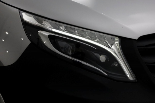 Mercedes-Benz Vito 114 CDI 136pk Compact 9G Automaat 2x Schuifdeur/LED/Camera/Inrichting 05-2022