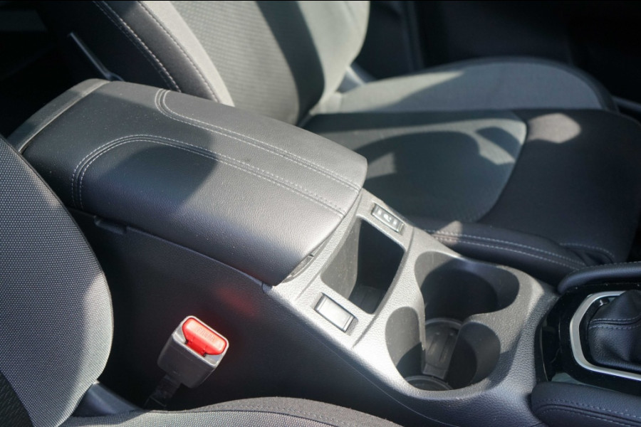 Nissan QASHQAI 1.3 DIG-T 160PK N-Connecta Automaat/Pano/360