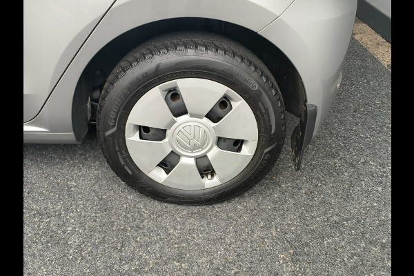 Volkswagen up! 1.0 Rijklaar + 12 maanden Bovag-garantie Henk Jongen Auto's in Helmond,  al 50 jaar service zoals 't hoort!