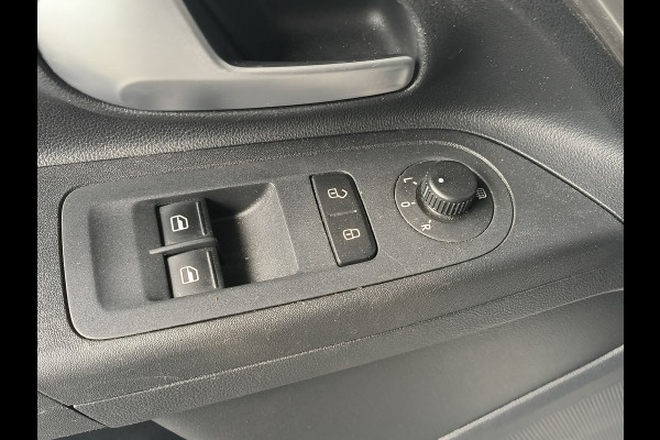 Volkswagen up! 1.0 Rijklaar + 12 maanden Bovag-garantie Henk Jongen Auto's in Helmond,  al 50 jaar service zoals 't hoort!