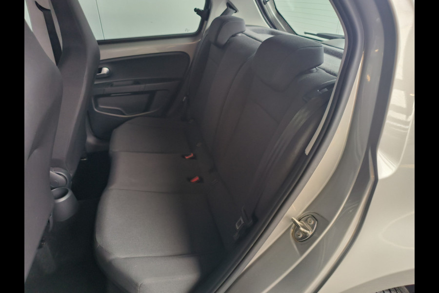 Volkswagen up! 1.0 Rijklaar + 12 maanden Bovag-garantie Henk Jongen Auto's in Helmond,  al 50 jaar service zoals 't hoort!