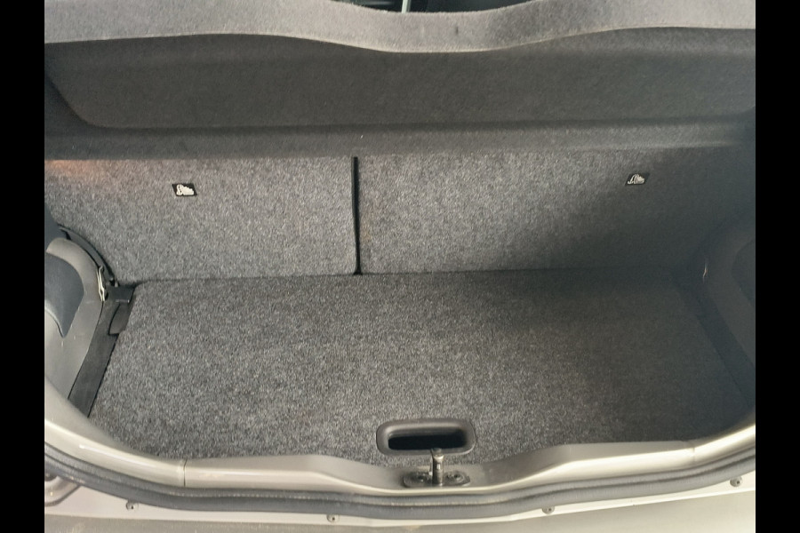 Volkswagen up! 1.0 Rijklaar + 12 maanden Bovag-garantie Henk Jongen Auto's in Helmond,  al 50 jaar service zoals 't hoort!