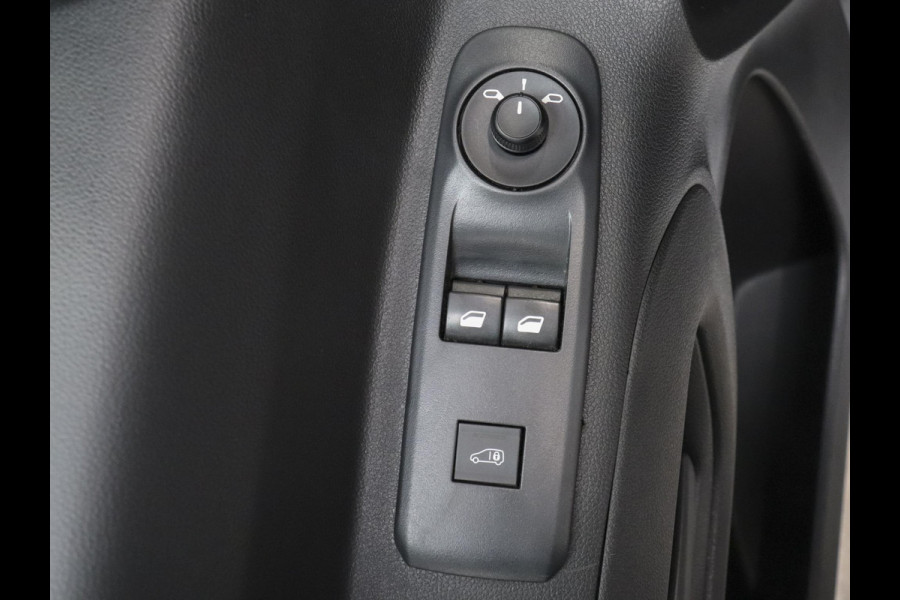 Opel Combo 1.5D L1H1 Edition Airco Navigatie Trekhaak Carplay