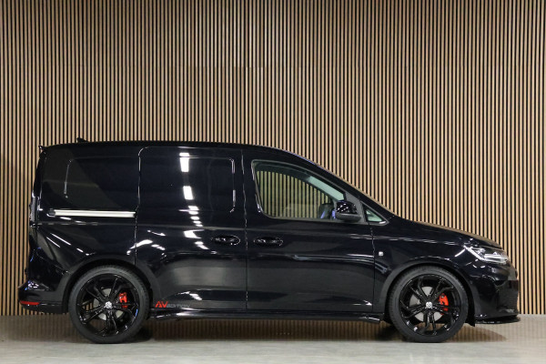 Volkswagen Caddy Cargo 2.0 TDI DSG R-Line | L+R Schuifdeur | ACC | Side Assist | Lane Assist | Virtual Cockpit | Camera | CarPlay | Stoelverwarming | LED Koplampen | Sidebars | Spoilerkit | DAB | Fabrieksgarantie | Facelift model | BPM Vrij